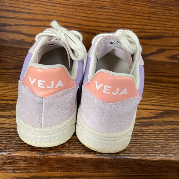 Veja Women's Sneakers in Pink and Purple - Picture 4 of 6